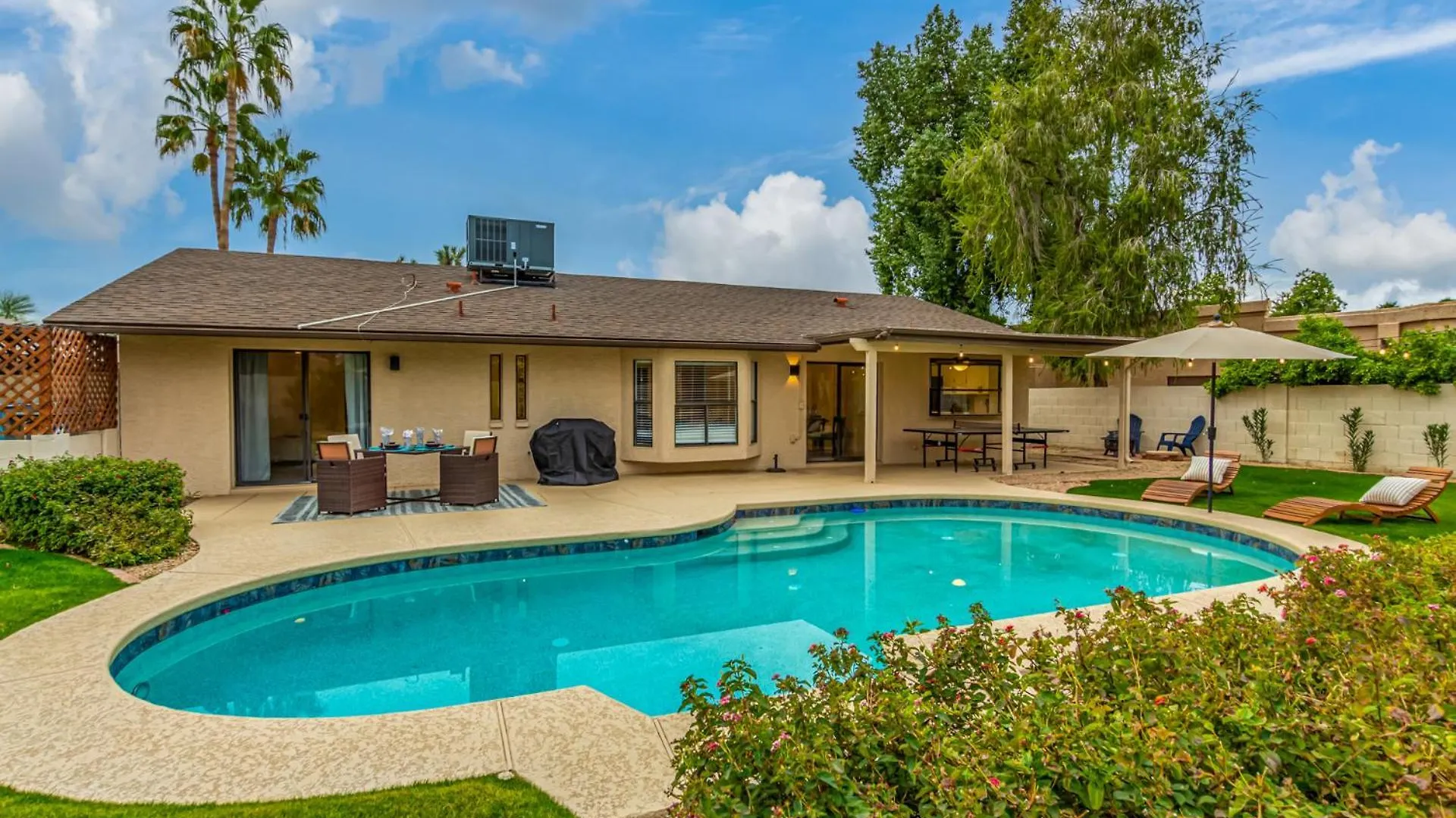 Beverly Scottsdale USA