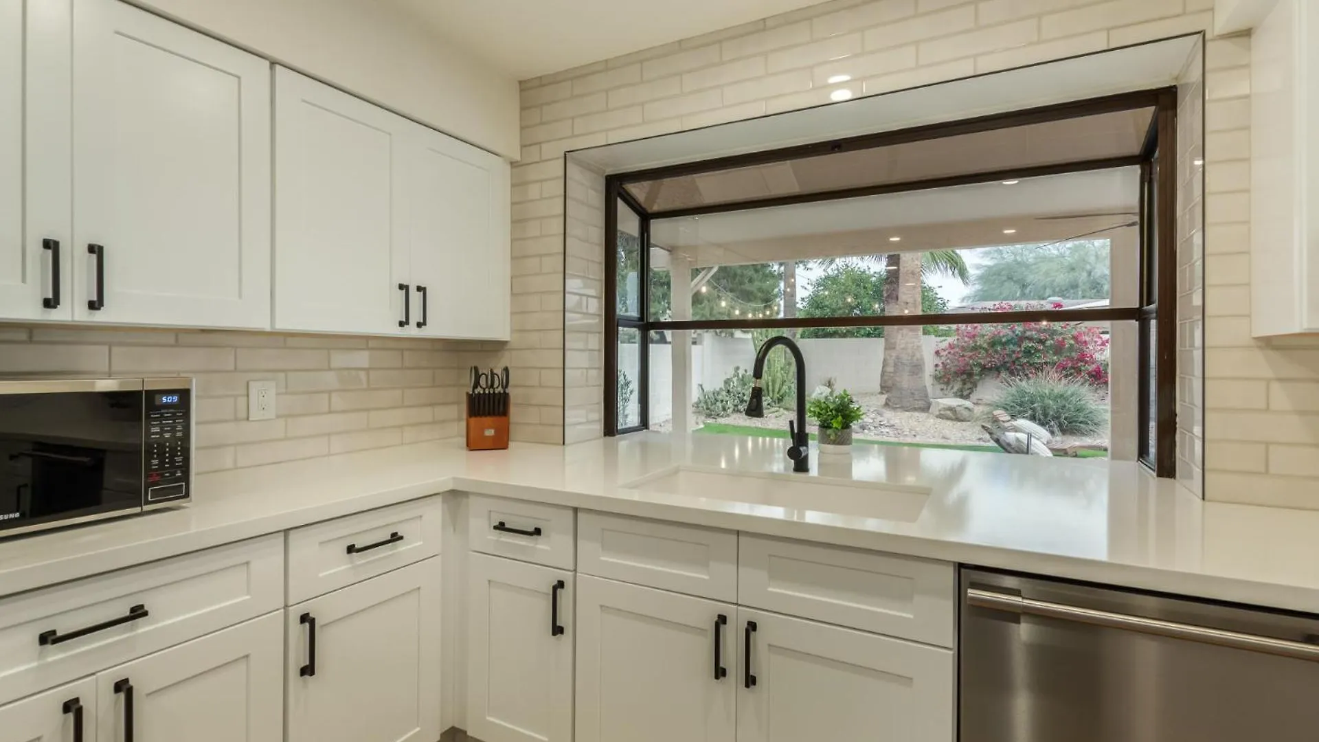 Beverly Scottsdale